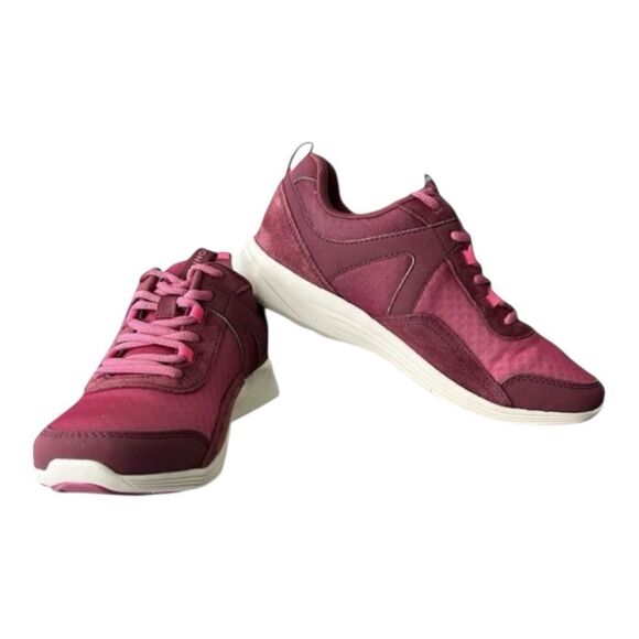 Vionic Agile Chance Dark Fuschia Red Sneakers Sleek Minimalist Women’s Size 8 - Picture 1 of 8